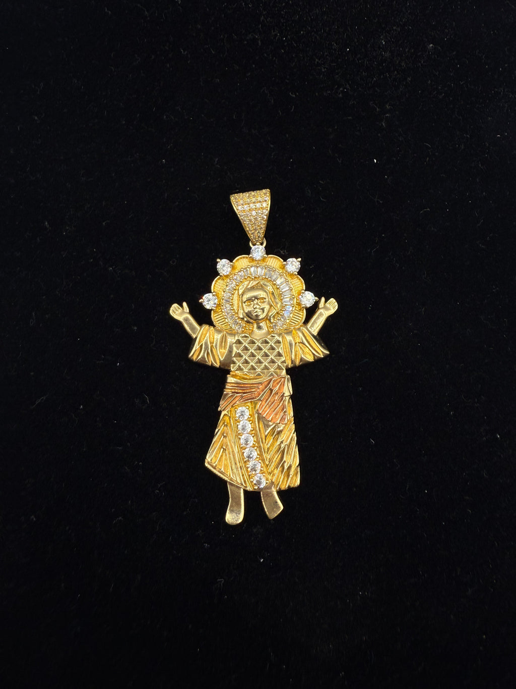 14k Divino Nino Pendant
