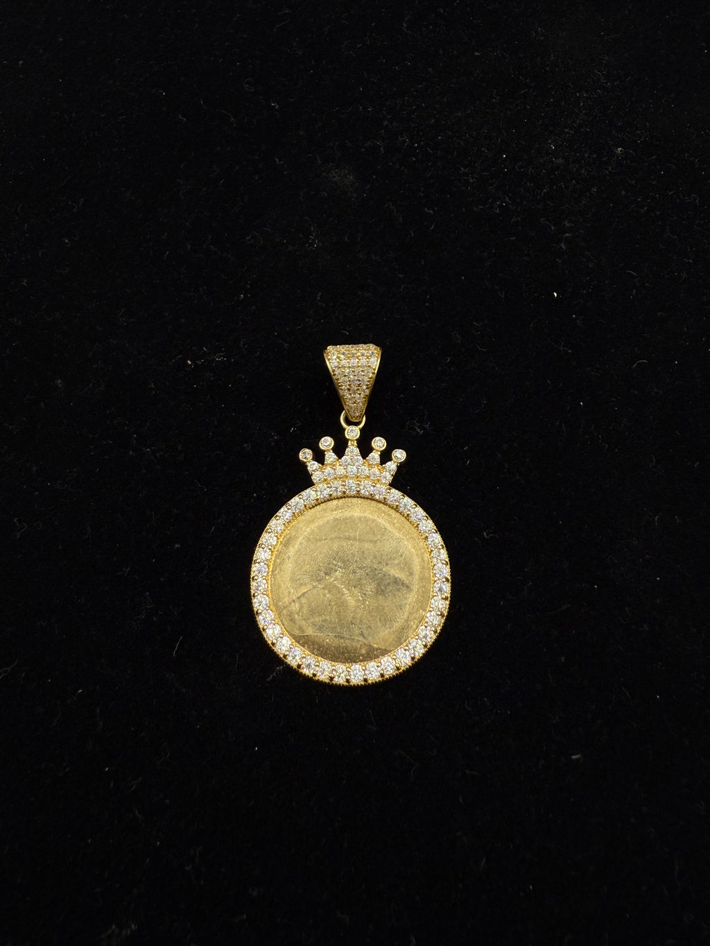 14k Picture Pendant