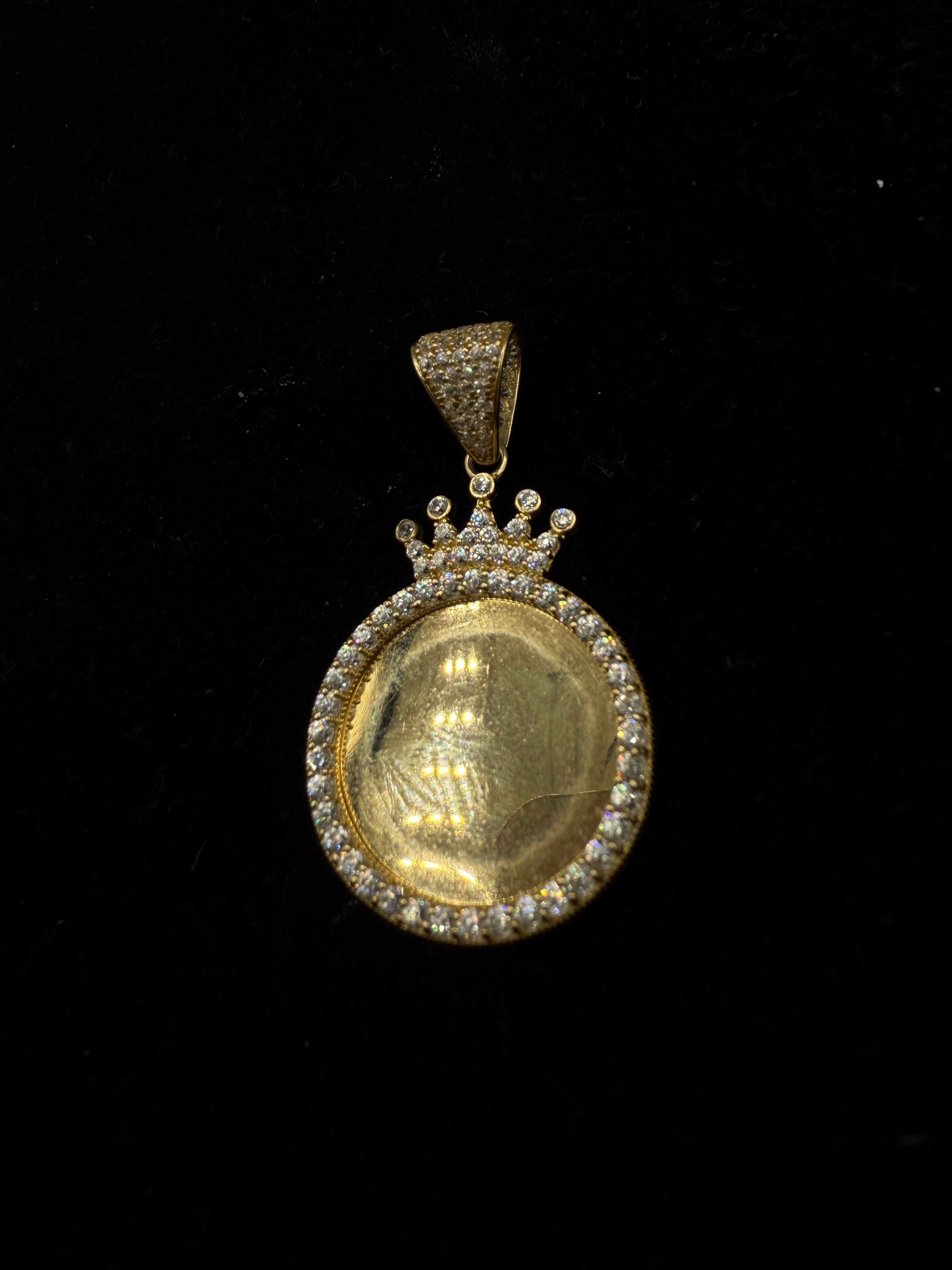 14k Picture Pendant