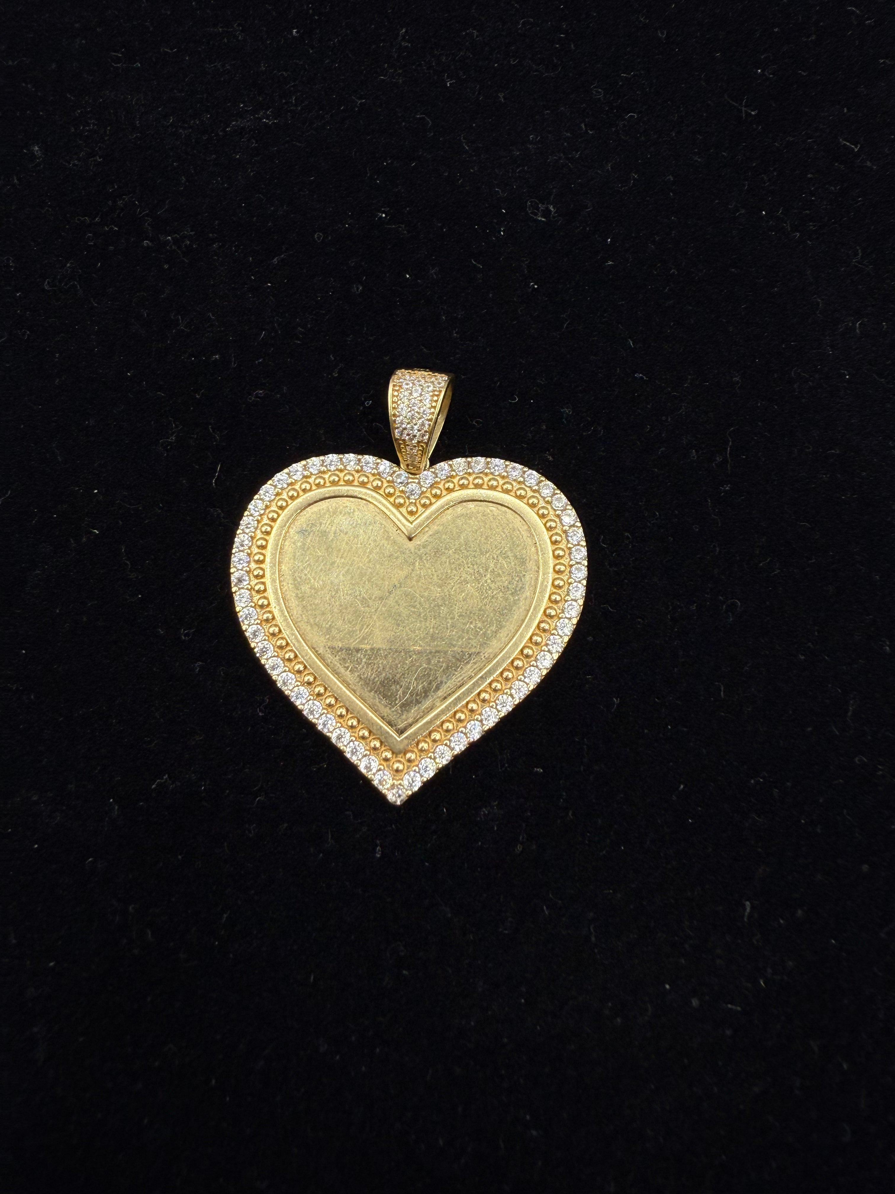 14k Picture Pendant