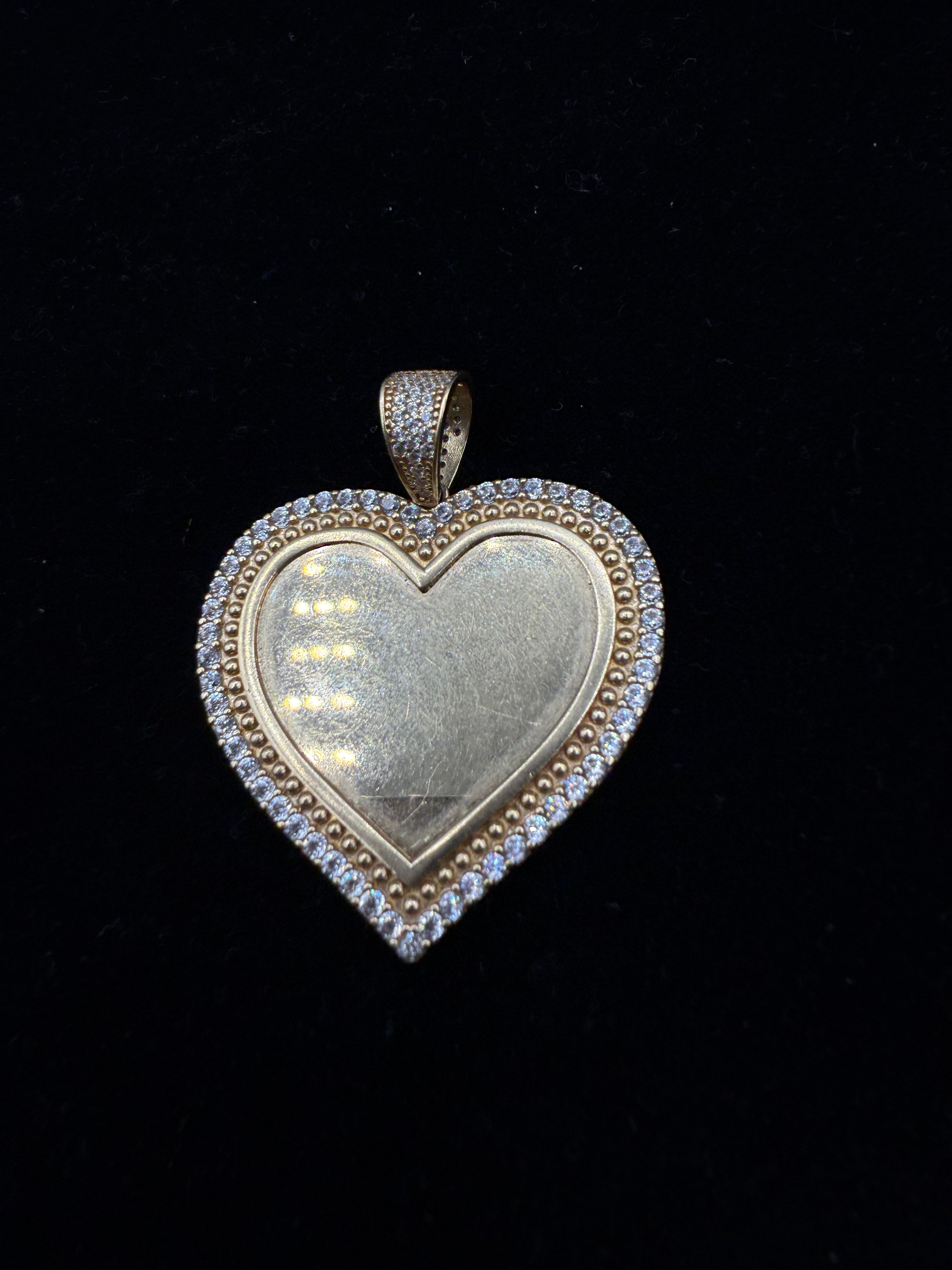14k Picture Pendant