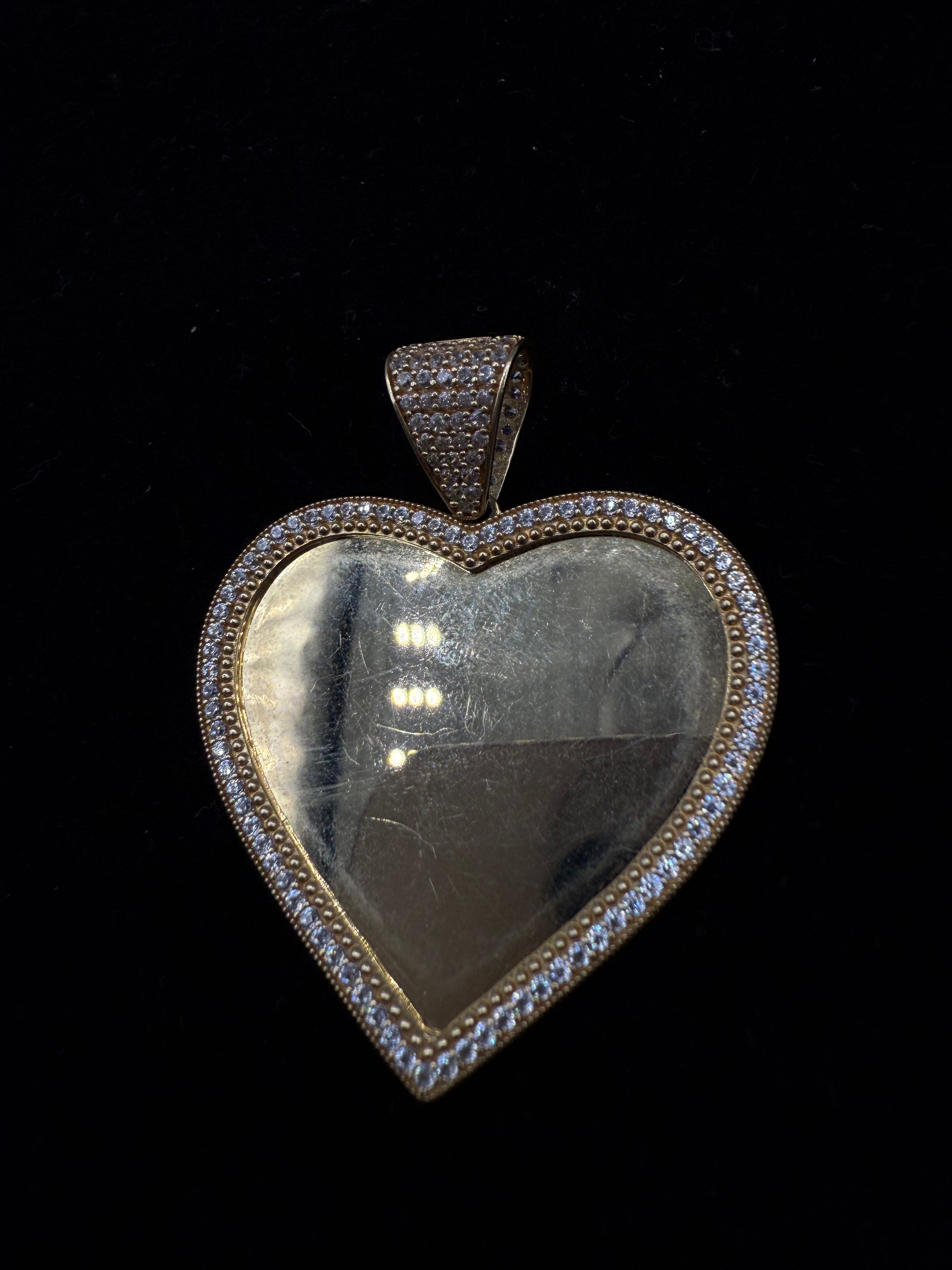 14k Picture Pendant