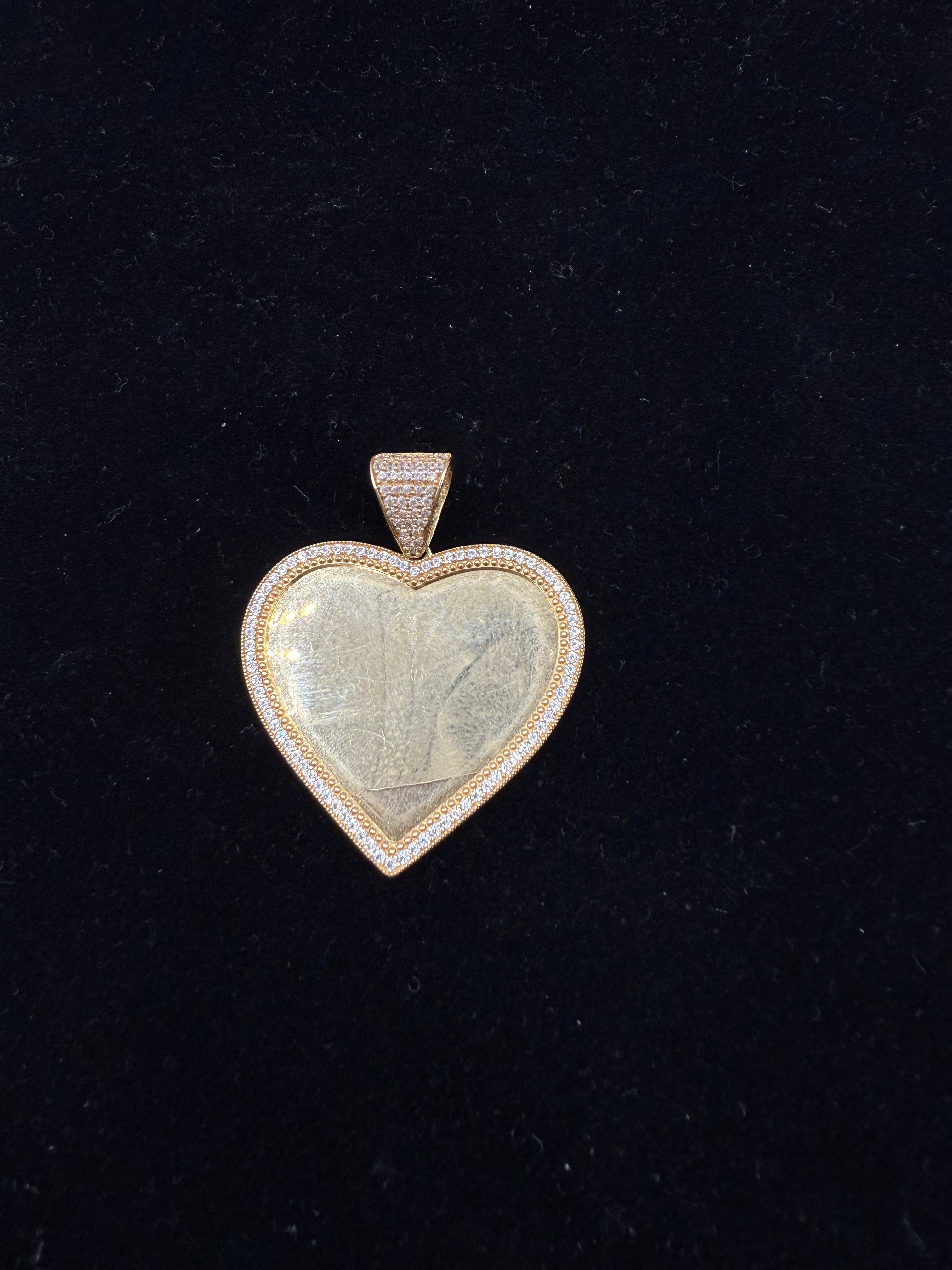 14k Picture Pendant