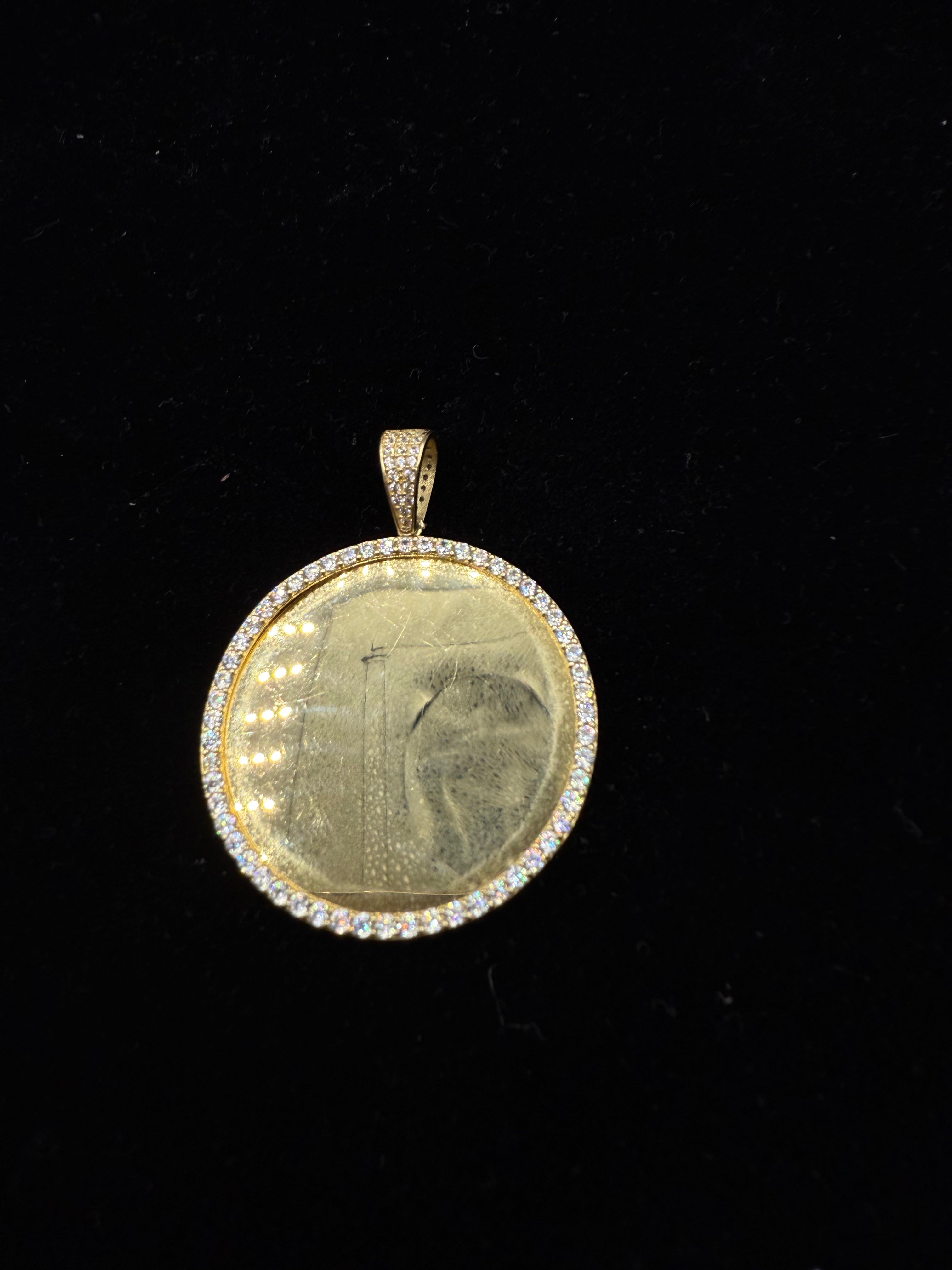 14k Picture Pendant