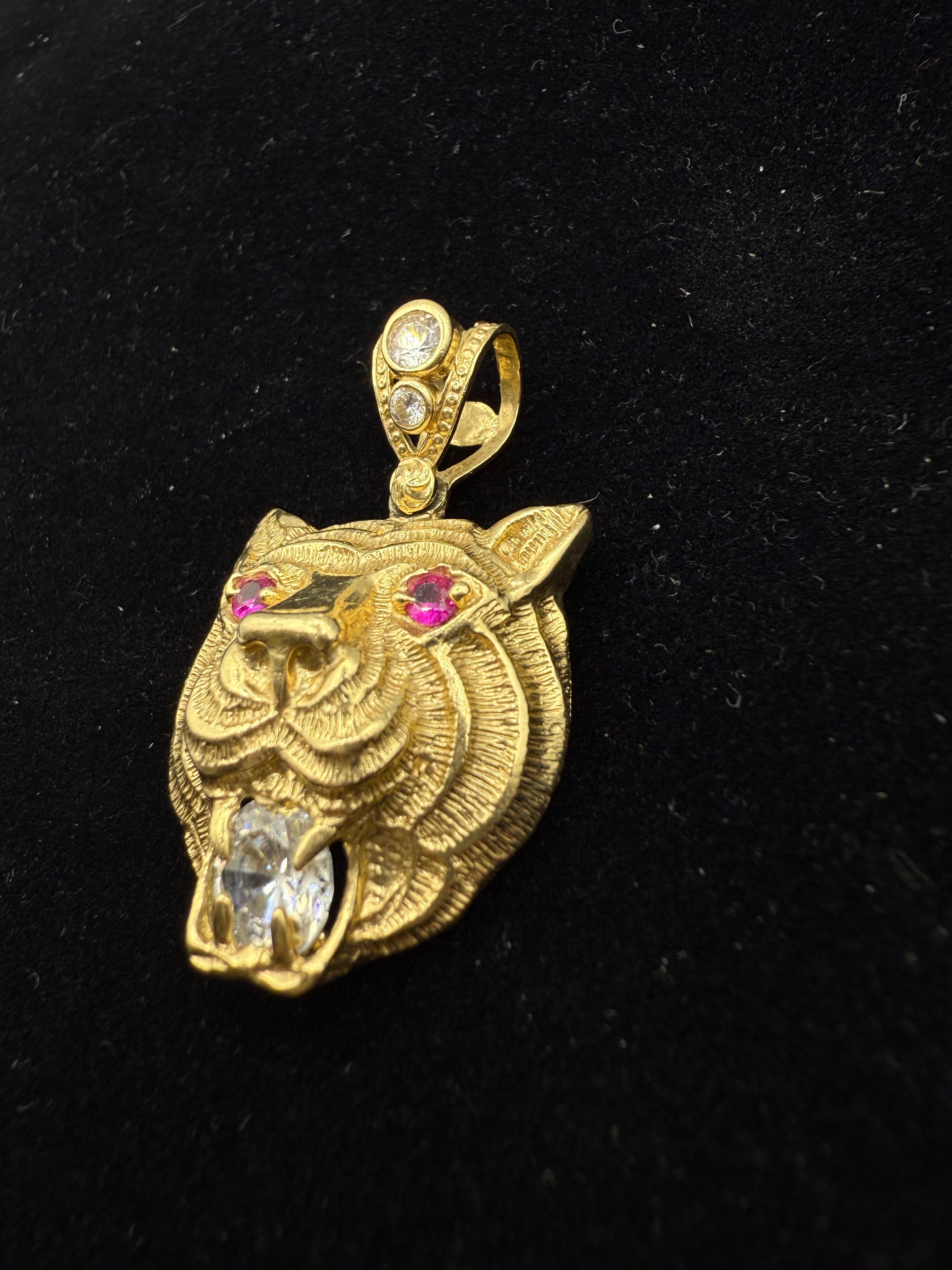 14k Wolf Face's Pendant