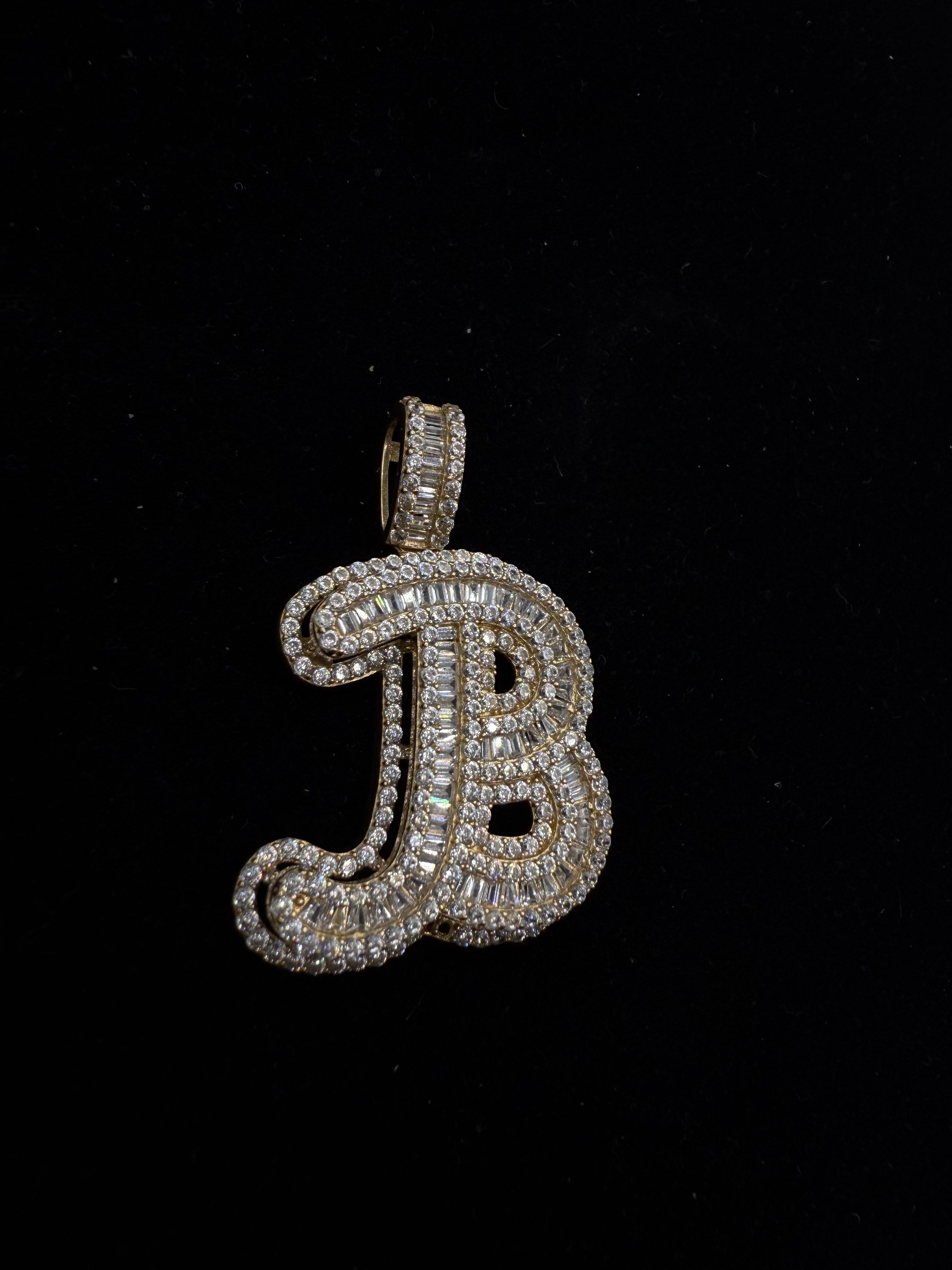 14k Medalla de Inicial "B"