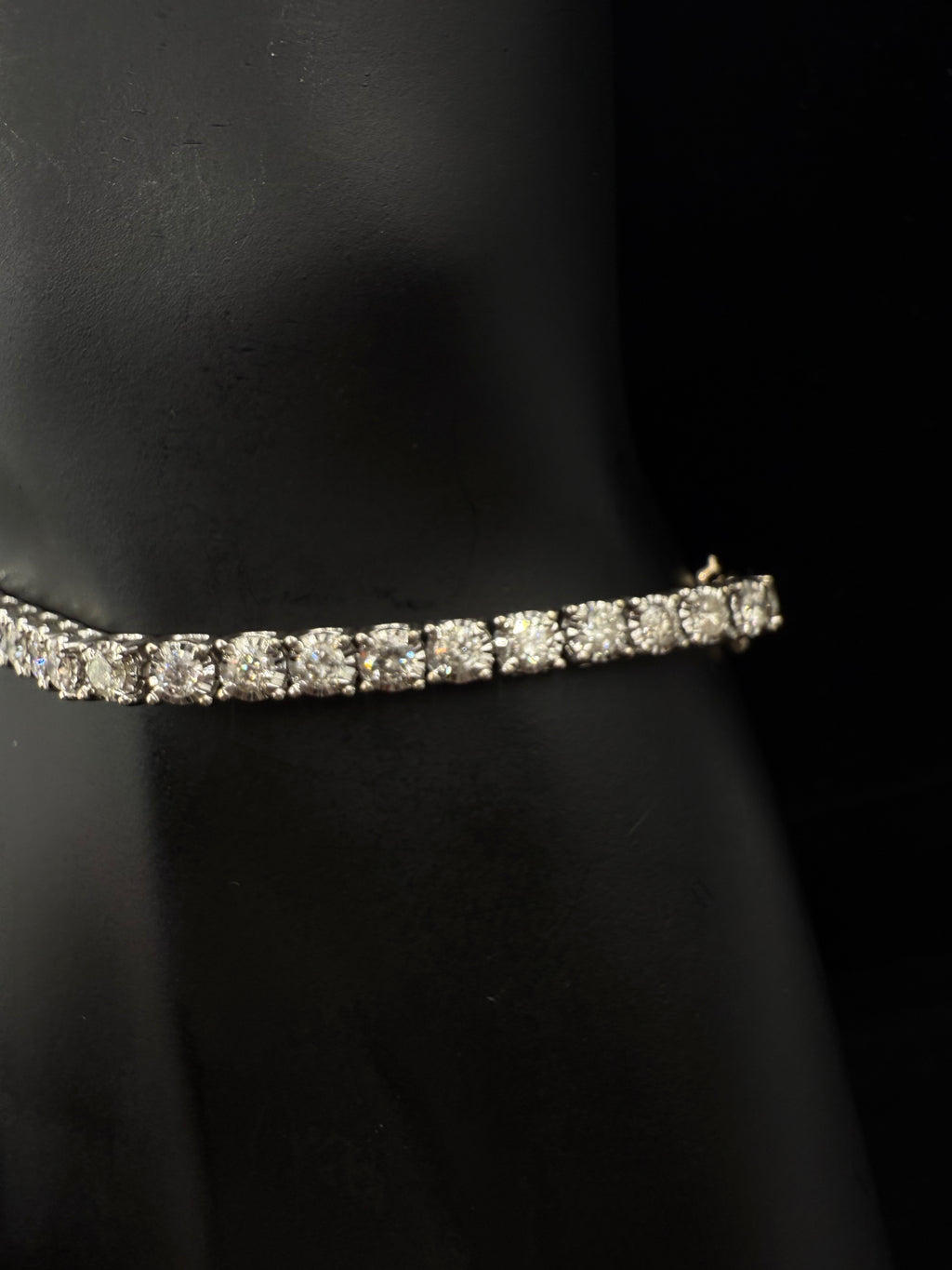 14k Tennis Bracelet "Diamonds"