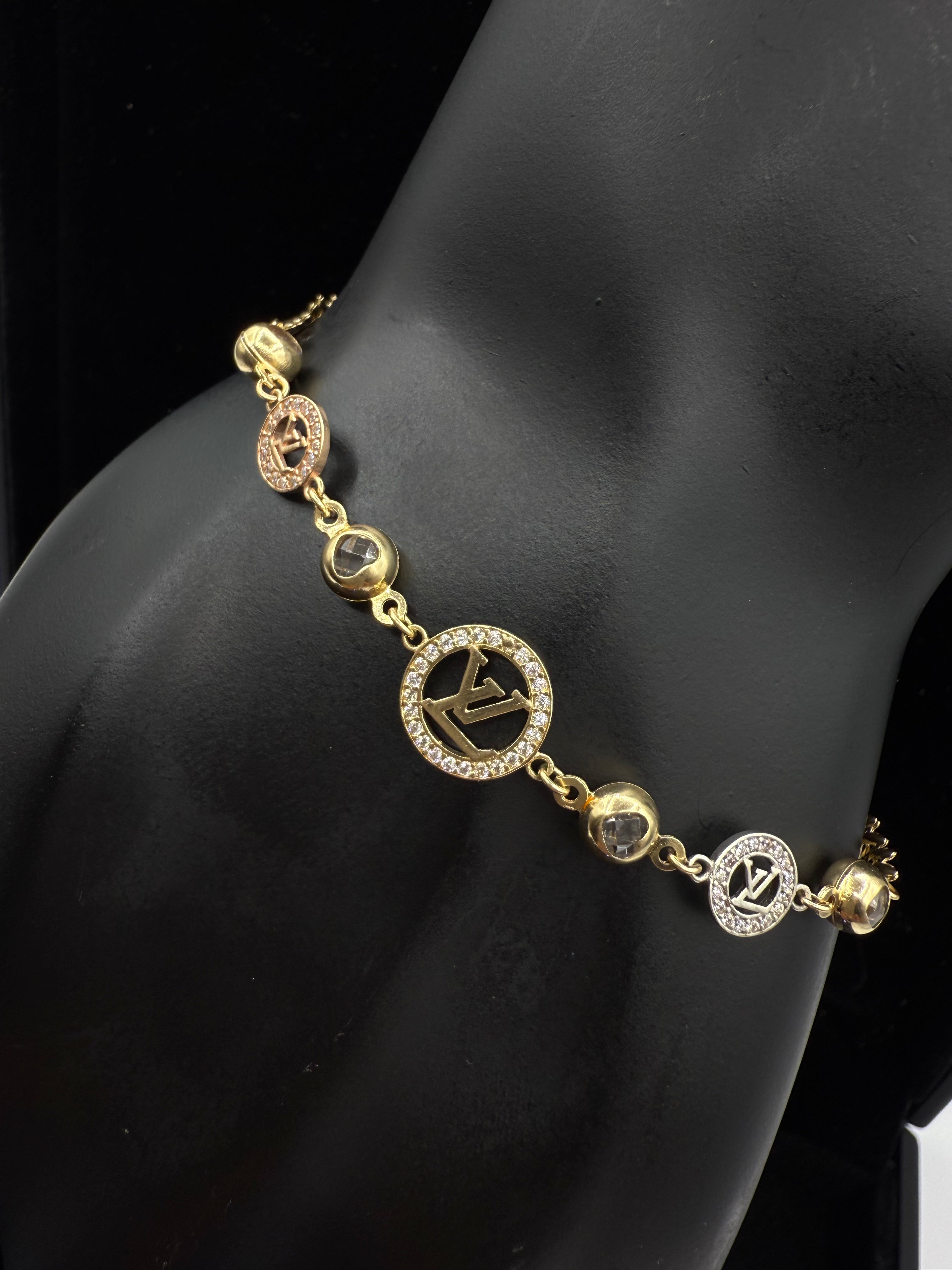 14k Women's Bracelet "LV"