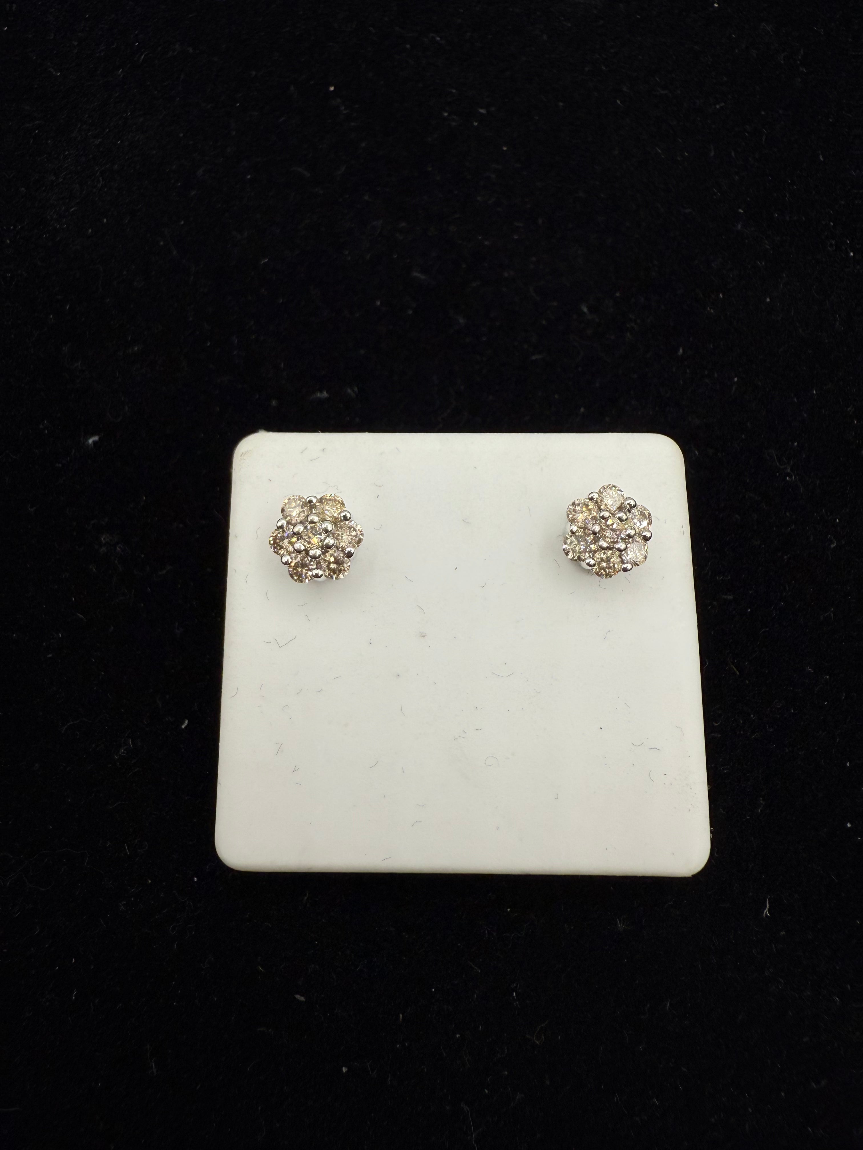 Aretes en Diamantes