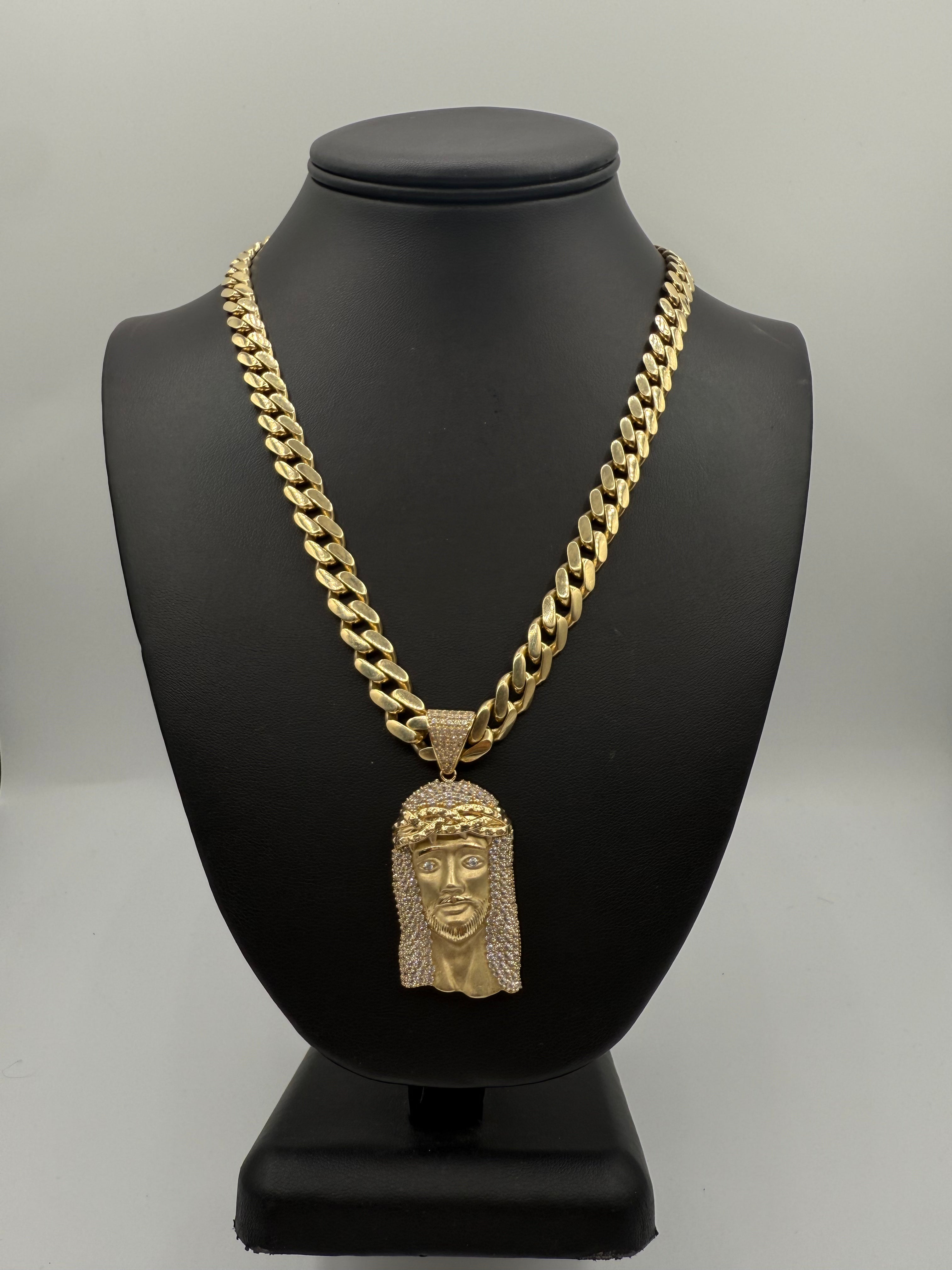 14k Monaco chain con medalla de cristo