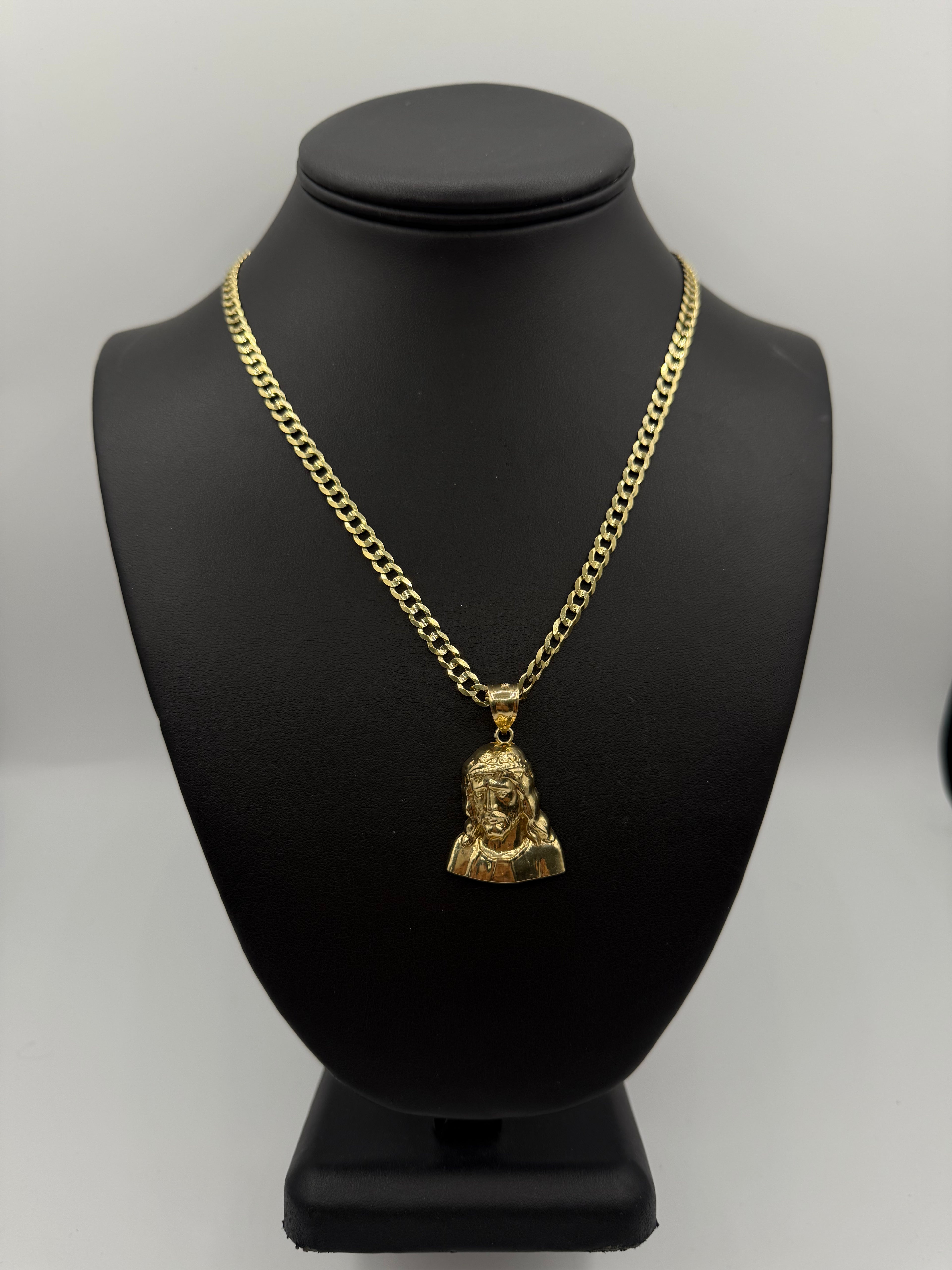 14K Cubana con medalla de cristo