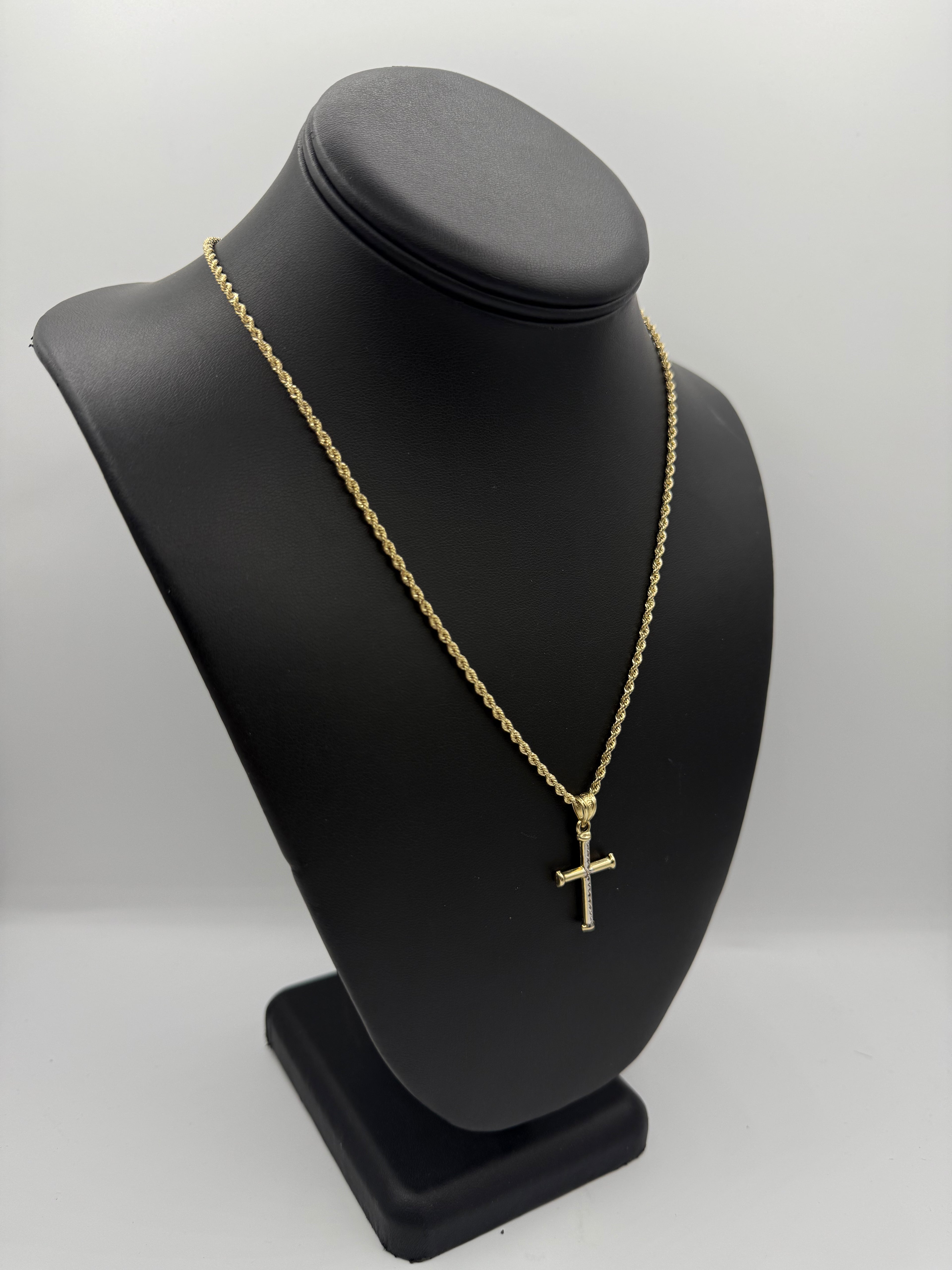 14k Rope chain con medalla de Cruz